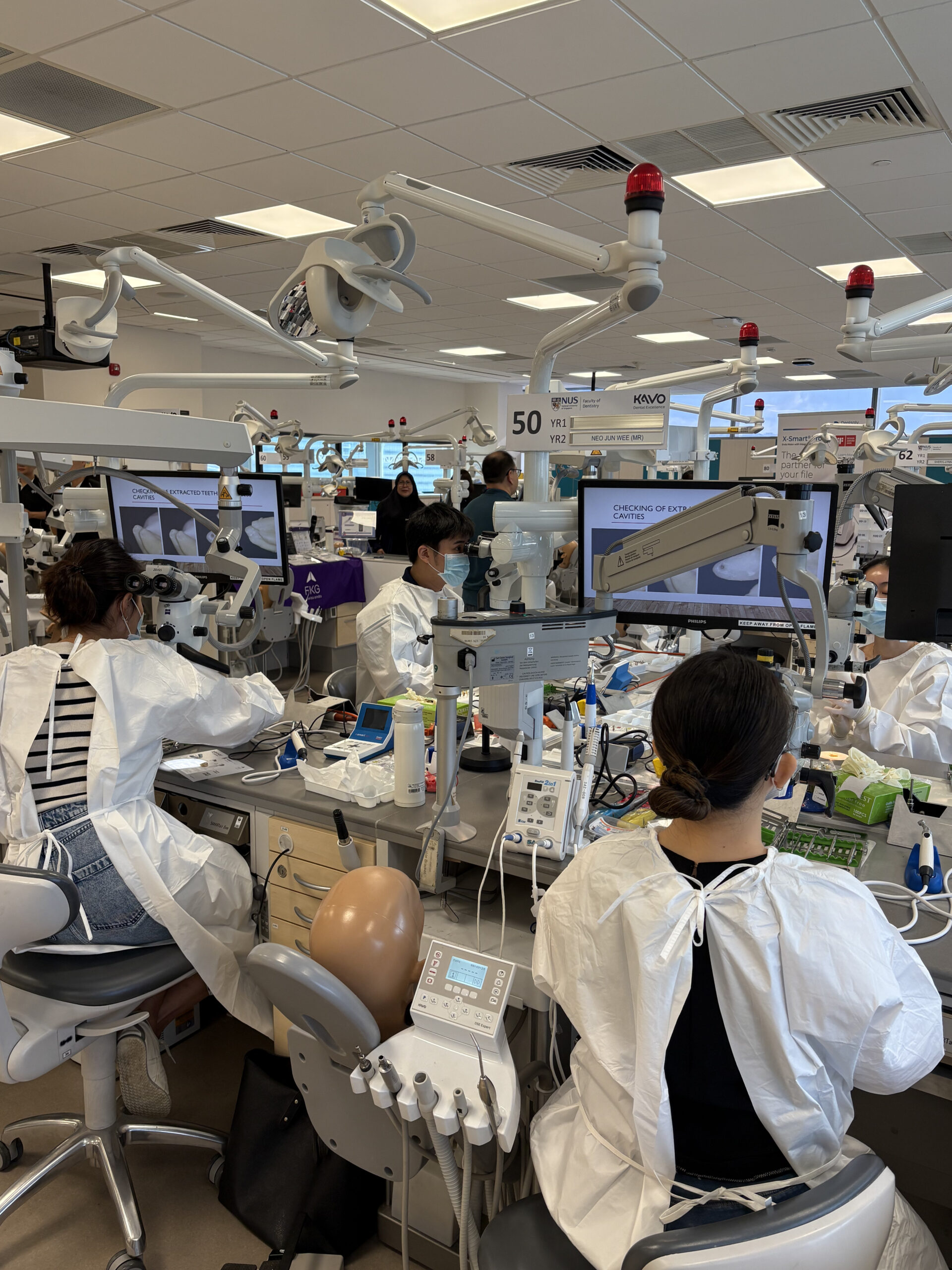 Everyday Endodontics with Contemporary Materials