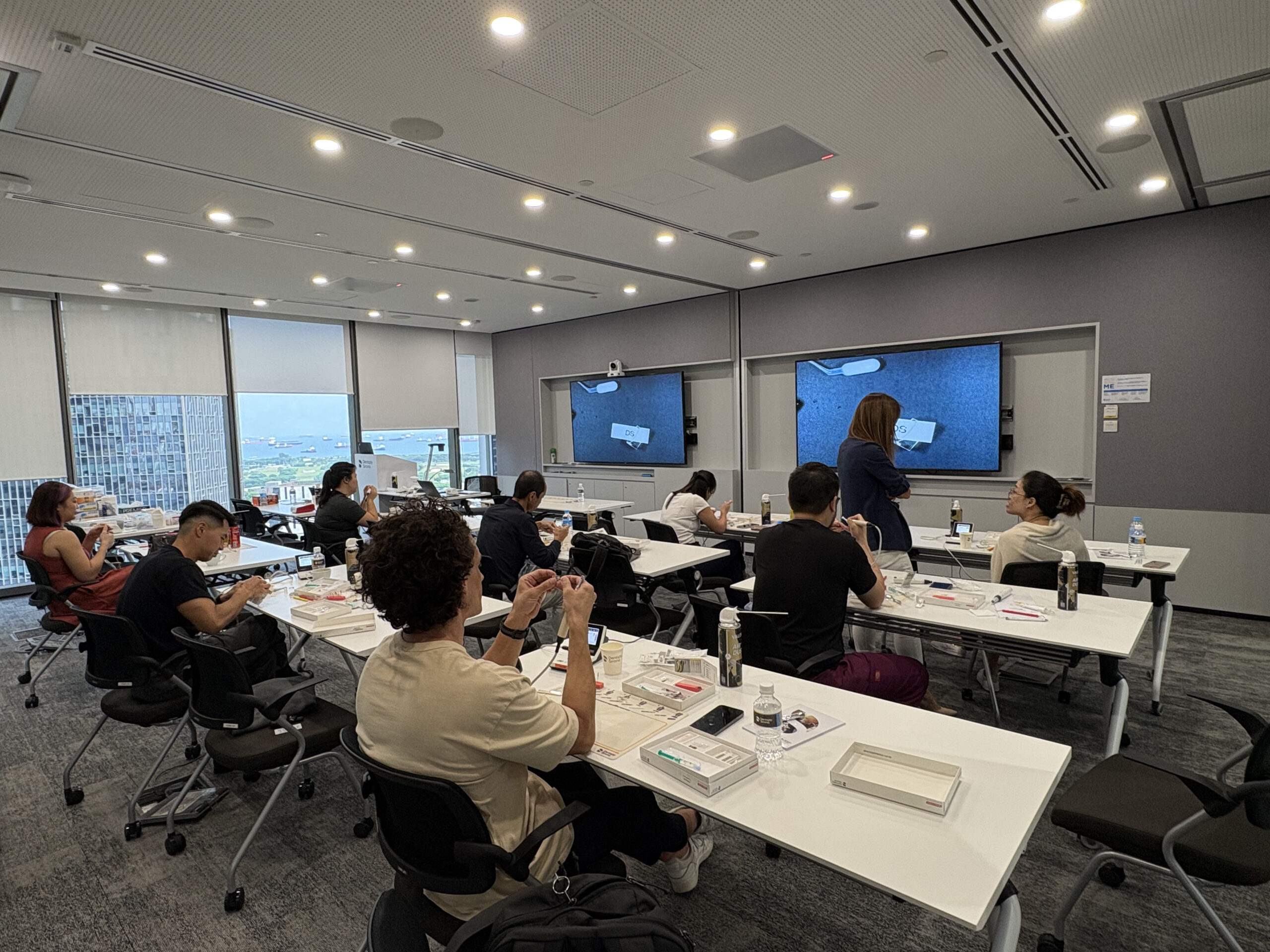 Mastering Molar Endodontics 